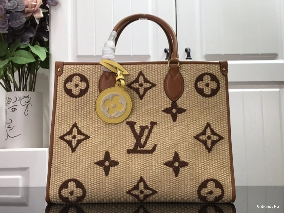 LOUIS ONTHEGO VUITTON MM 0418